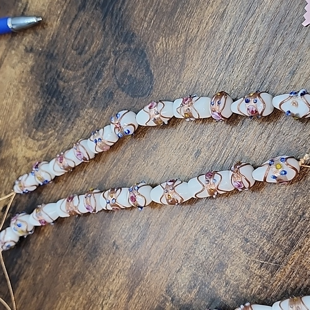 White Wedding cake Mixed Beads STRANDS - Picture 2 of 4